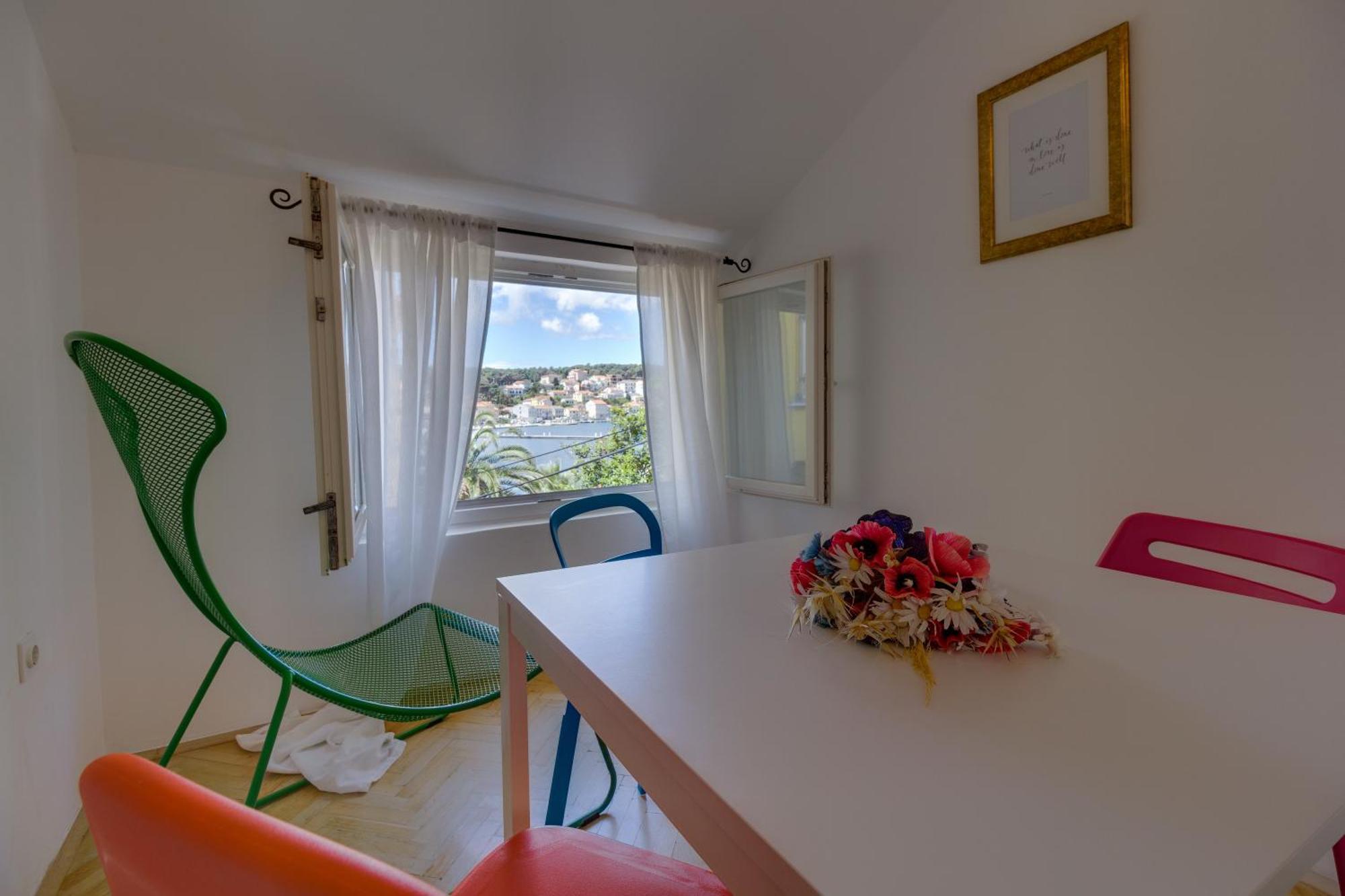 Apartments Mandarina Mali Lošinj Oda fotoğraf