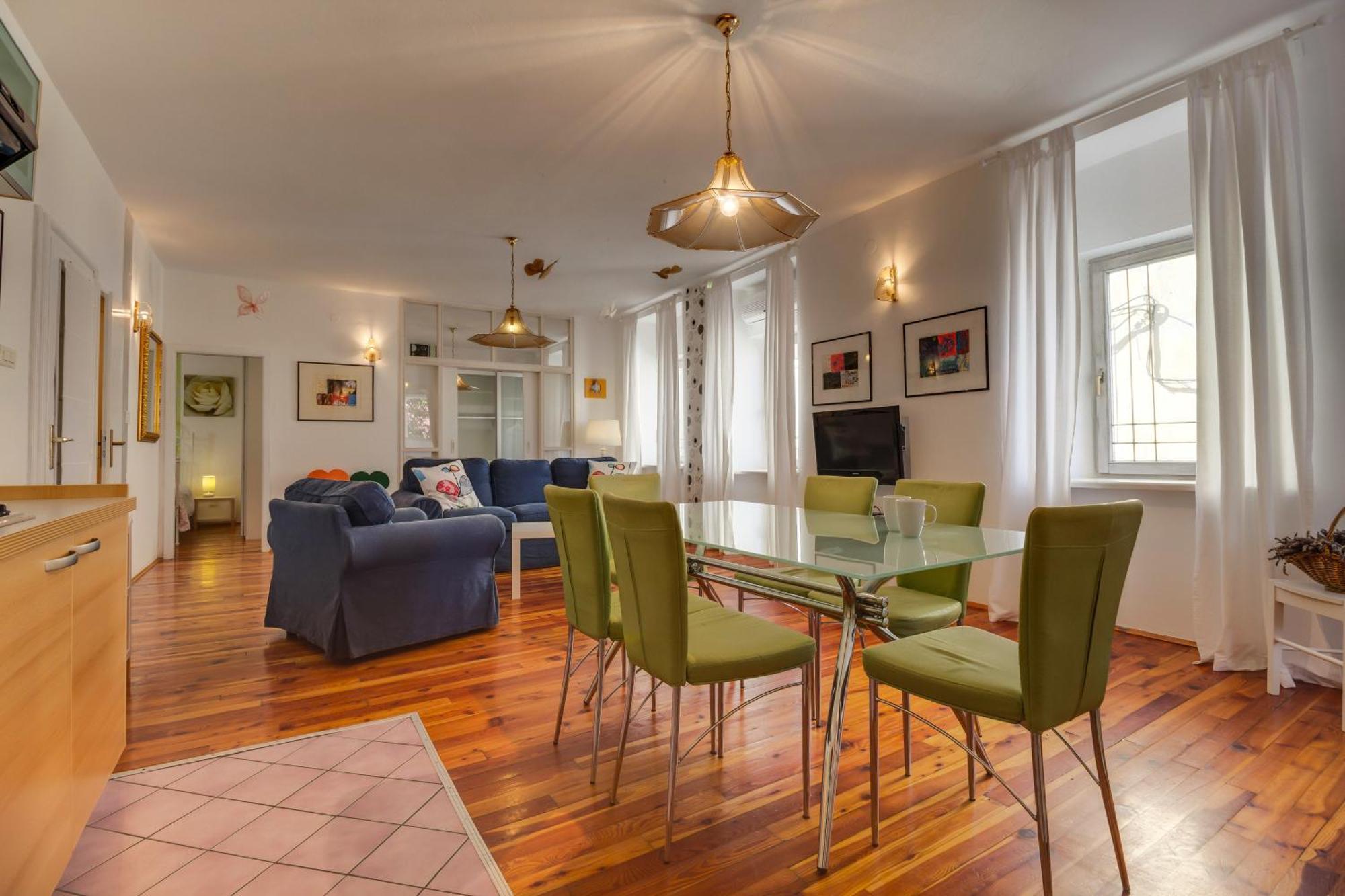 Apartments Mandarina Mali Lošinj Oda fotoğraf