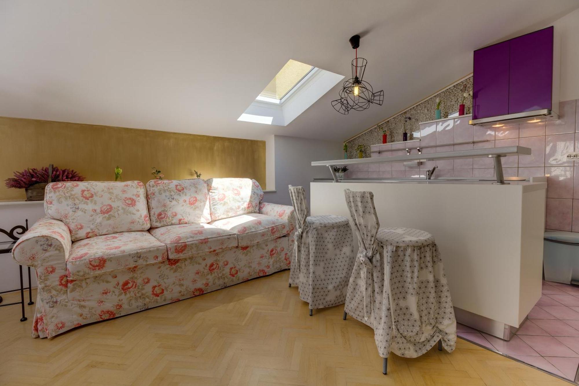 Apartments Mandarina Mali Lošinj Oda fotoğraf