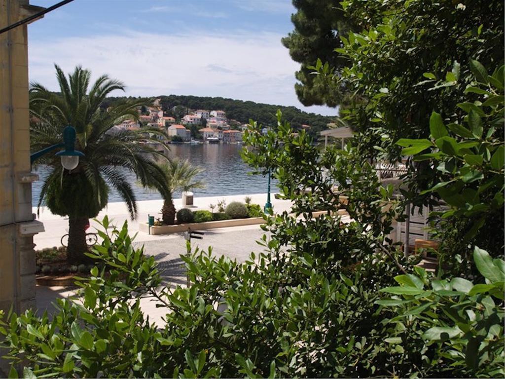 Apartments Mandarina Mali Lošinj Oda fotoğraf