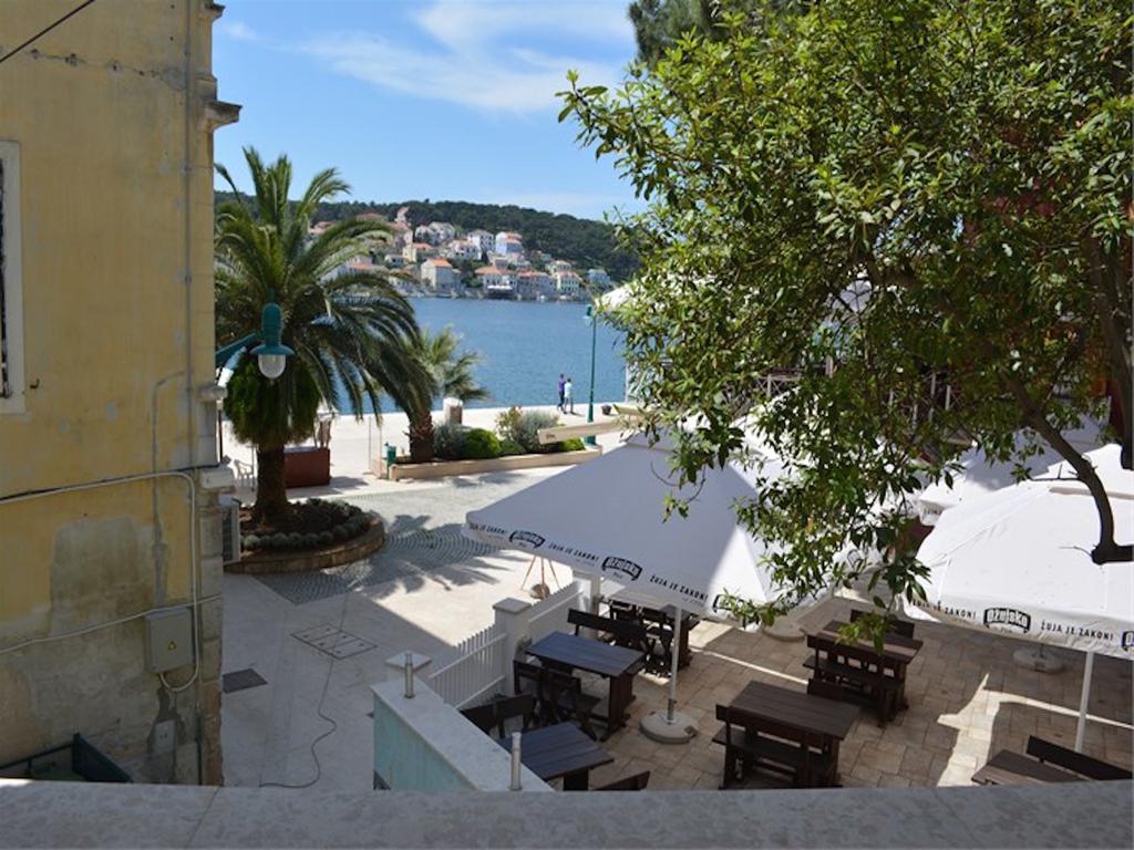 Apartments Mandarina Mali Lošinj Dış mekan fotoğraf